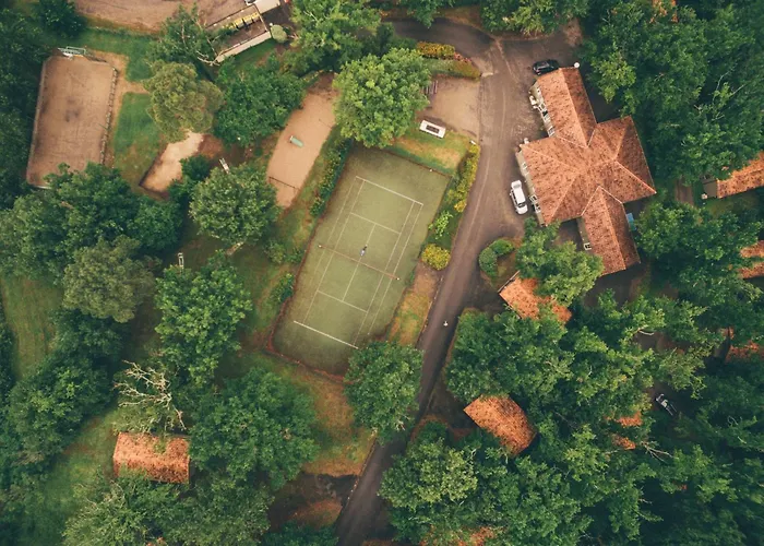 H Des Lacs 2 Pers * مونكلار دو كيارْسي