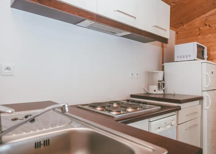 منتجع H Des Lacs 2 Pers *