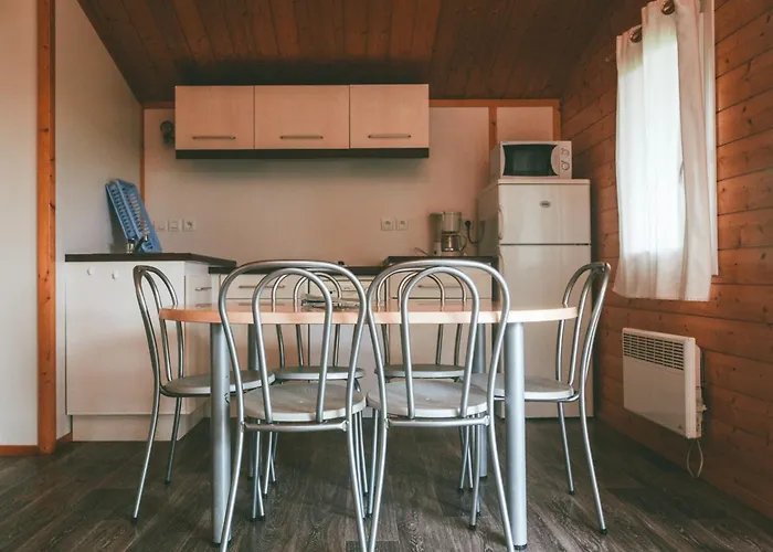 H Des Lacs 2 Pers منتجع *