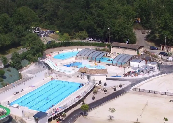 H Des Lacs 2 Pers * مونكلار دو كيارْسي